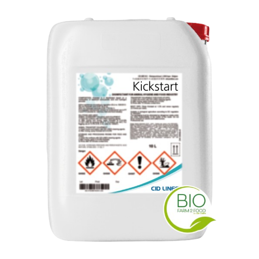 Pojemnik 10 L z preparatem „Kickstart” (środek chemiczny) marki CID LINES — etykieta zawierająca piktogramy zagrożeń (palny, żrący, drażniący, szkodliwy dla środowiska) i logo BIO FARM2FOOD.